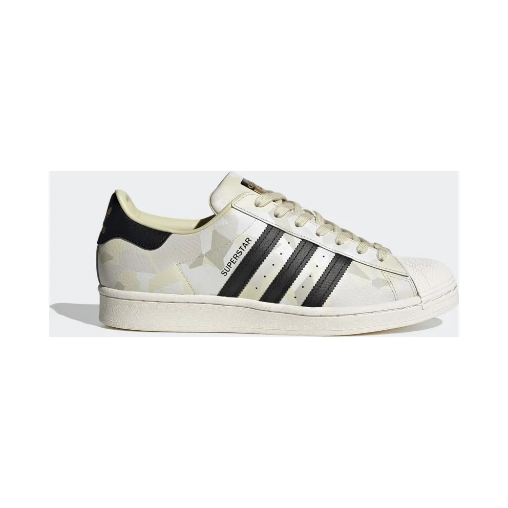 adidas Superstar Schuh Chalk White / Core Black / Sand (FW4392)