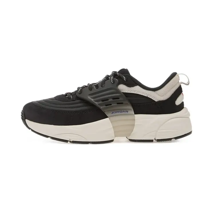 Jordan Trunner O/S SE “Black” (IO2344)