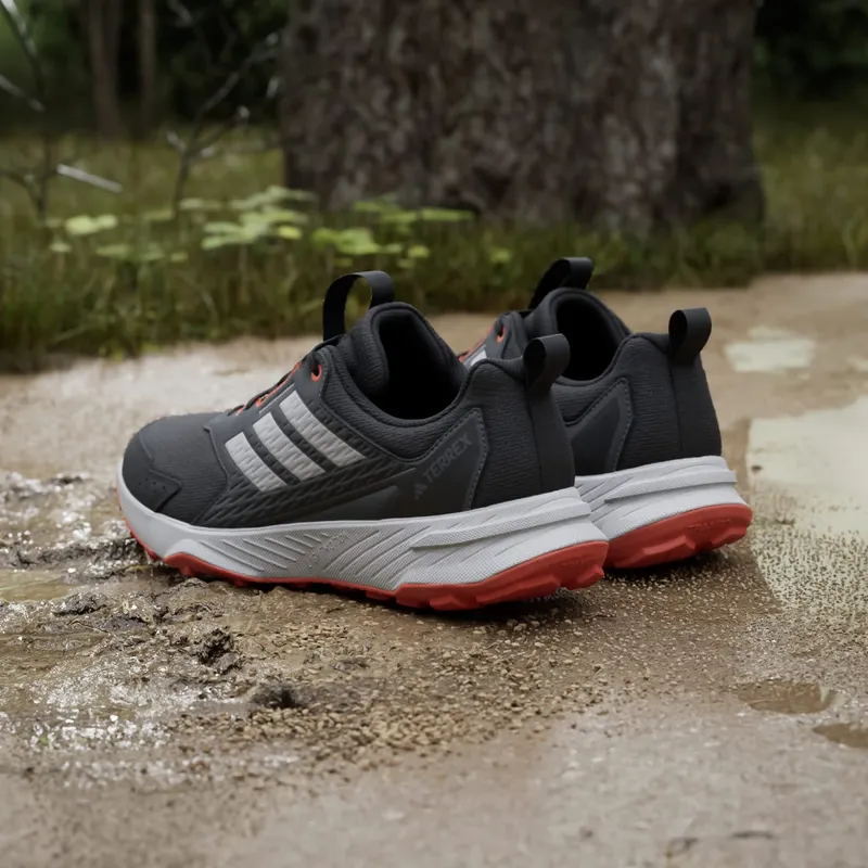 Adidas Tracefinder Trail Running Core Black / Grey One / Semi Impact Orange (JR9136)