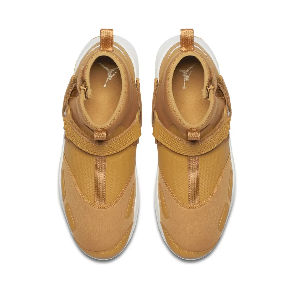Jordan Trunner LX High Golden Harvest (AA1347-725)