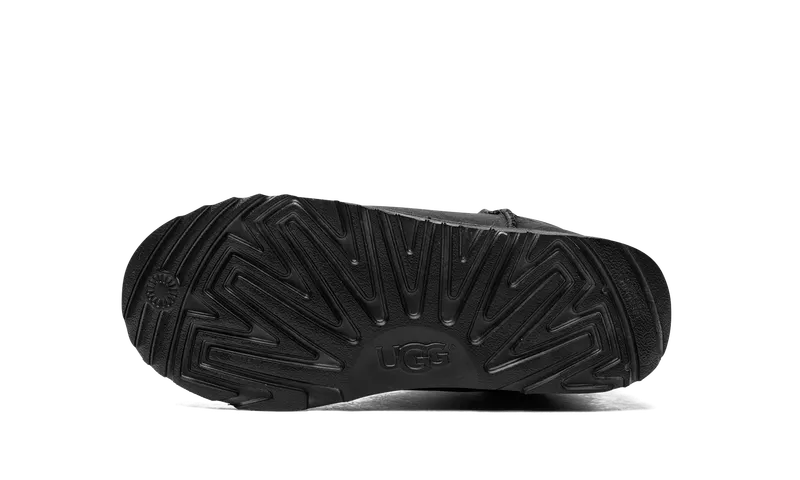 Ugg Classic Short II Waterproof Kids “Black” (1019646K-BLK)
