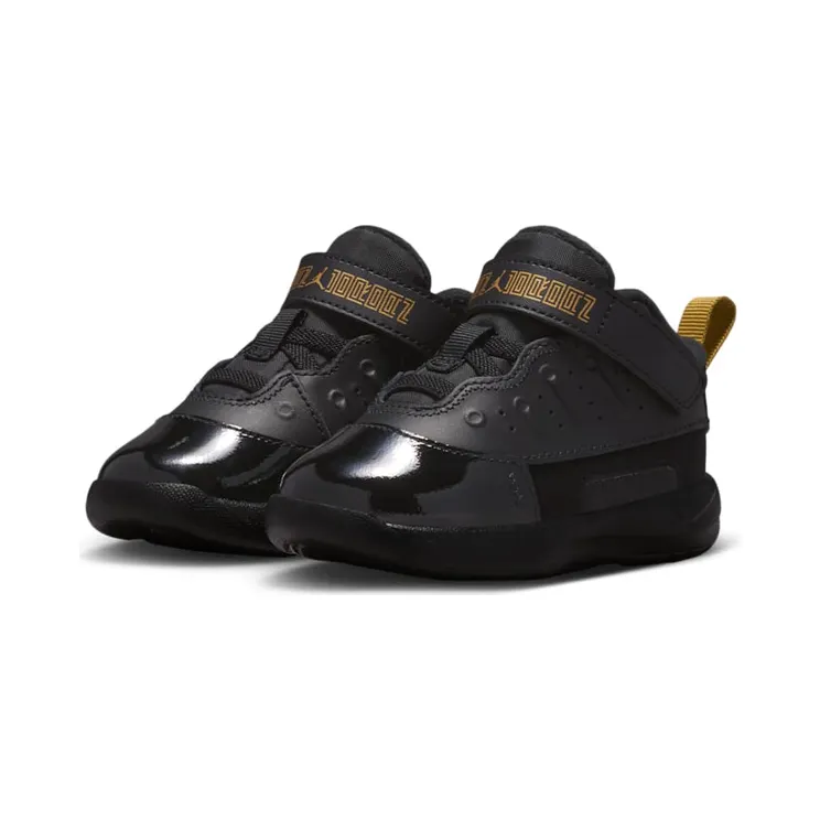 air-jordan-max-aura HQ2088-007