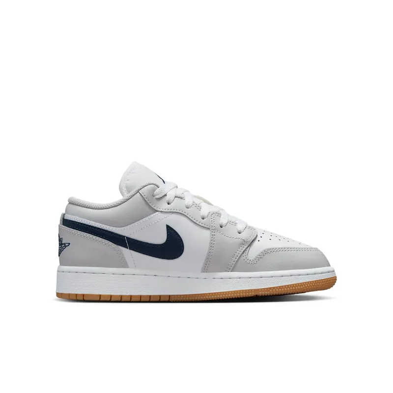 Jordan 1 Low GS “White Neutral Grey Gum Midnight Navy” (553560-146)