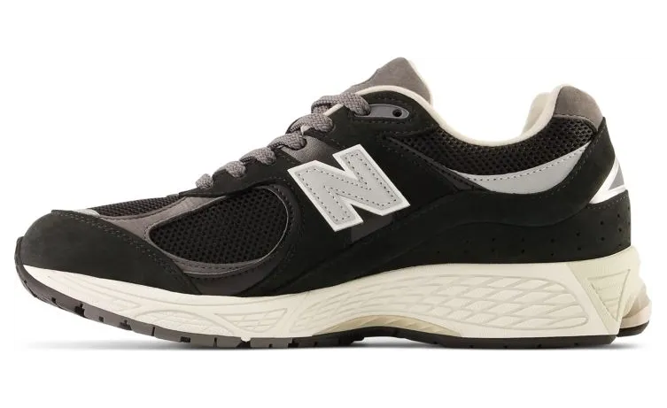 new-balance-2002r M2002RNC