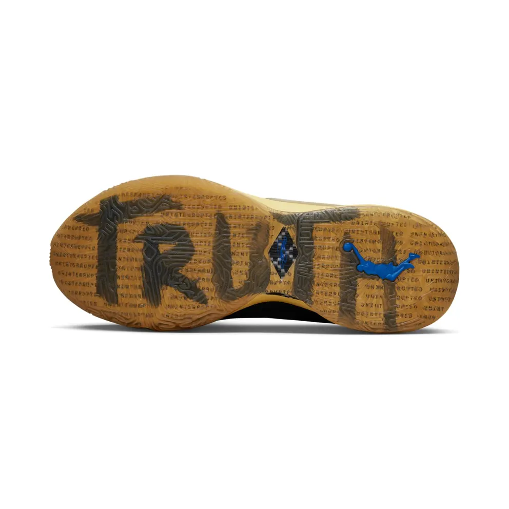 Nike LeBron 20 “Uninterrupted” (FN0941-001)