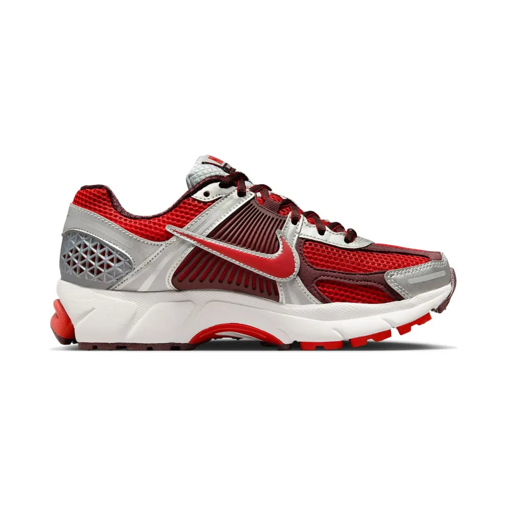 Nike Vomero 5 Mystic Red/Metallic Platinum/Reflect Silver/Mystic Red (FN7778-600)