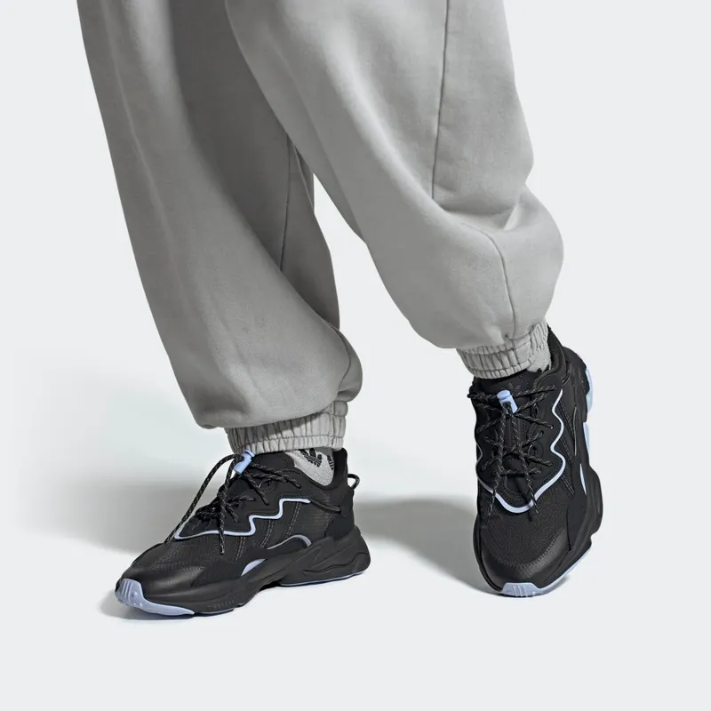 Adidas OZWEEGO Core Black / Core Black / Blue Dawn (HQ8545)