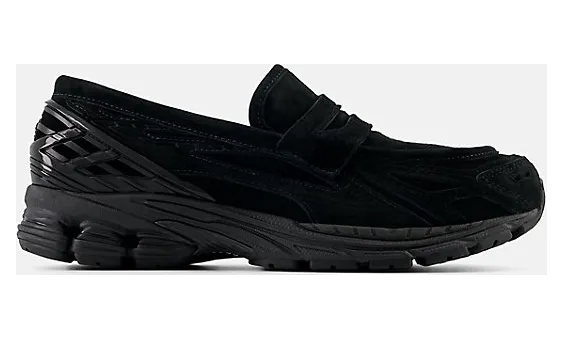 New Balance 1906L “Black Suede” (U1906LNT)