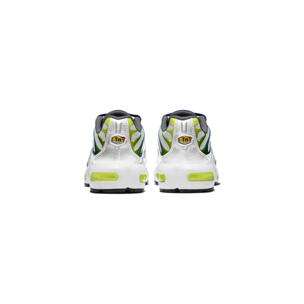 Nike Air Max Plus Older Kids’ White (CD0609-101)