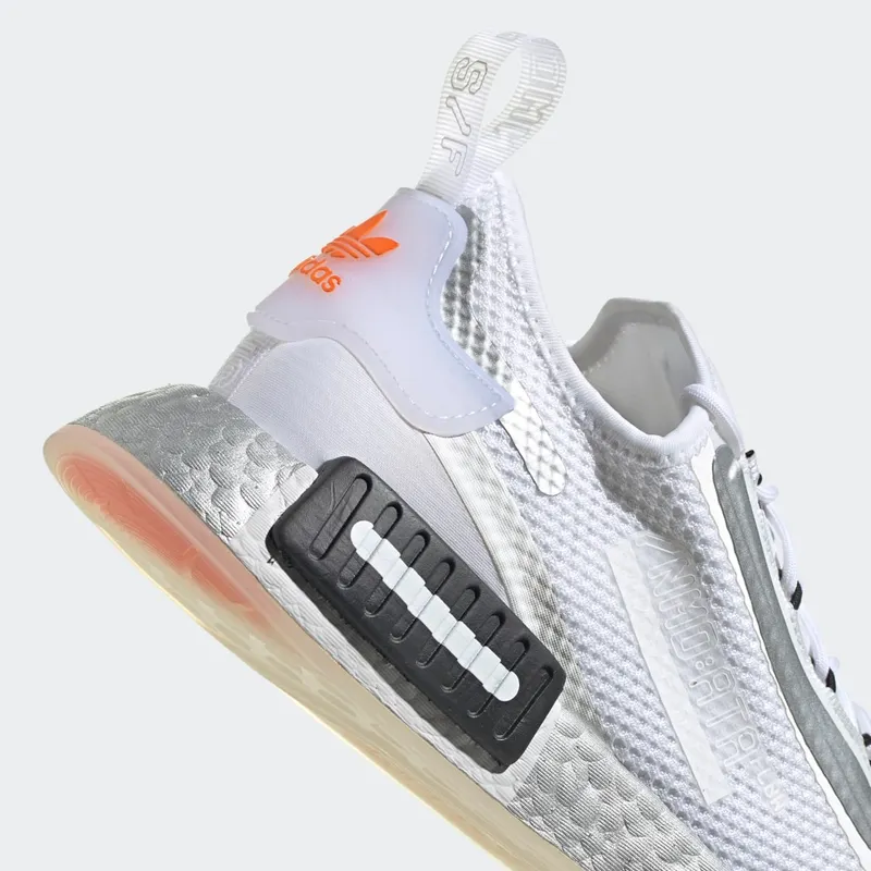 adidas NMD R1 Spectoo NASA Cloud White Cloud White/Cloud White/Core Black (FX6818)