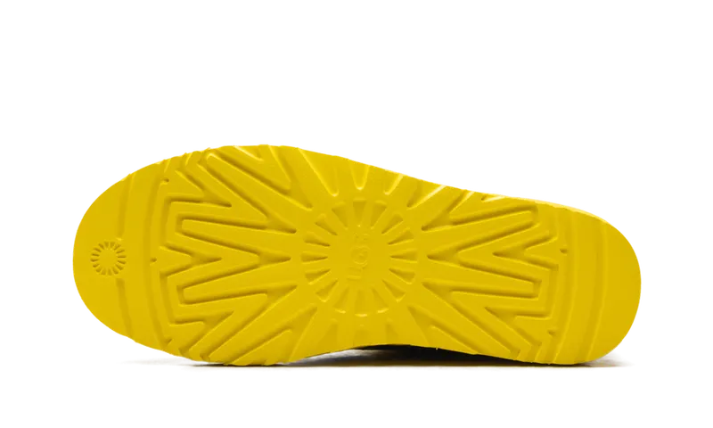 Ugg Ultra Mini “PALACE x Looney Tunes” (1181891-YEL)