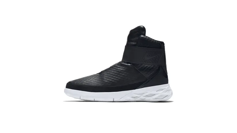 Nike Swoosh Hunter Black Black/Black-White (832820-001)
