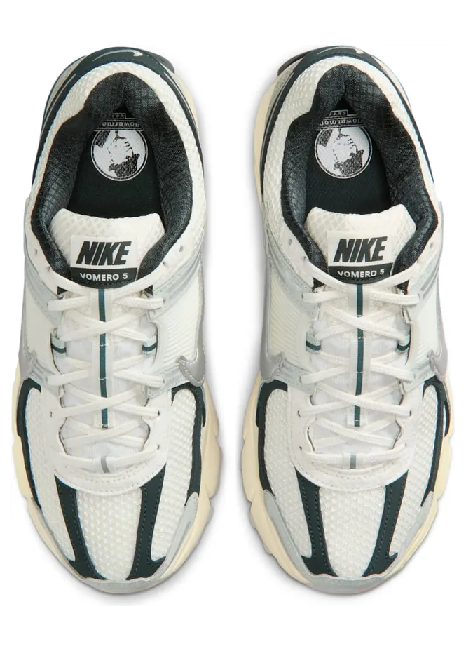 nike-air-zoom IO7452-133