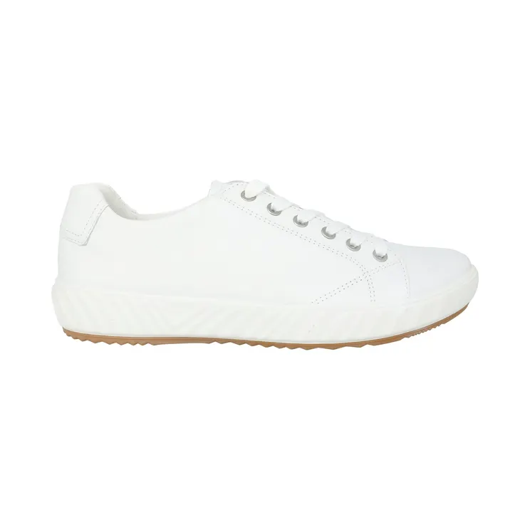 Ara White (12136400535)