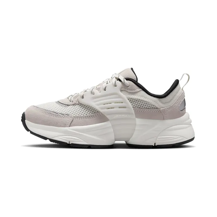 Jordan Air Jordan Trunner White “Sail / Black” (II6531-102)