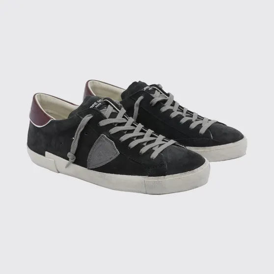 Philippe Model Paris Leather Low-Top Sneakers with Worn Effect and Shield Logo Black (PRLUXS26)