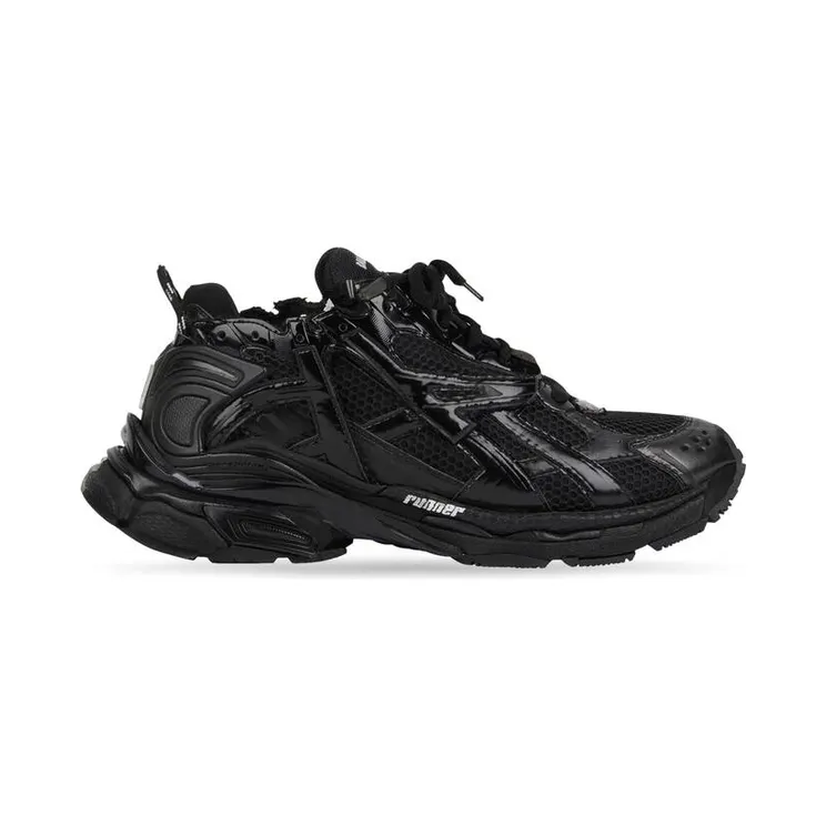 Balenciaga Runner Triple Black (677403W3RB11000)