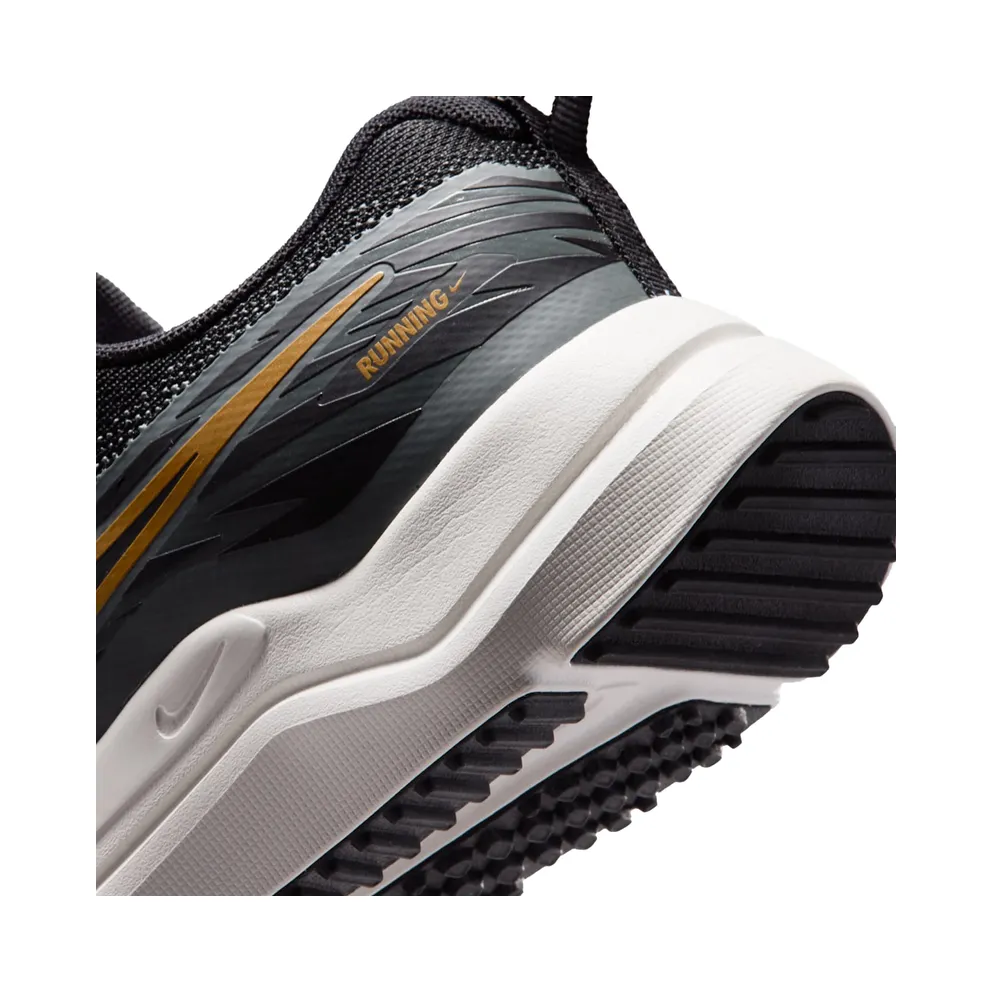 Nike Cosmic Runner Black (IR0725001)