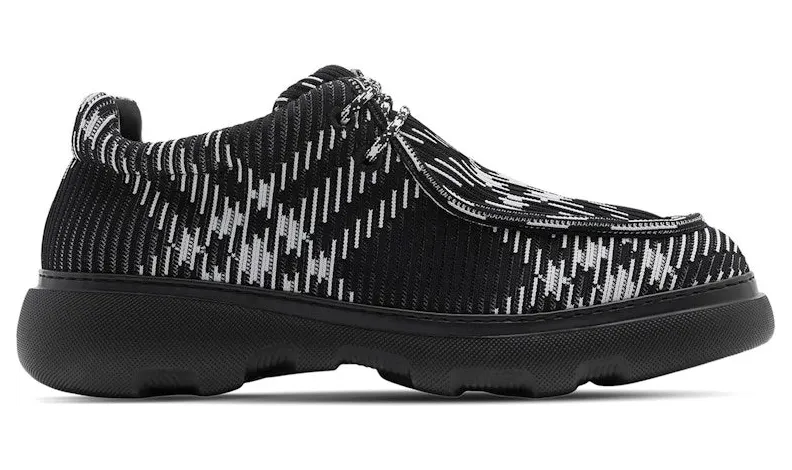 Burberry Checked Round-Toe Derby Shoes Black White (8083408)