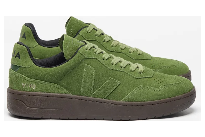 VEJA V-90 Sneakers aus Wildleder – Grün (VD0320928)