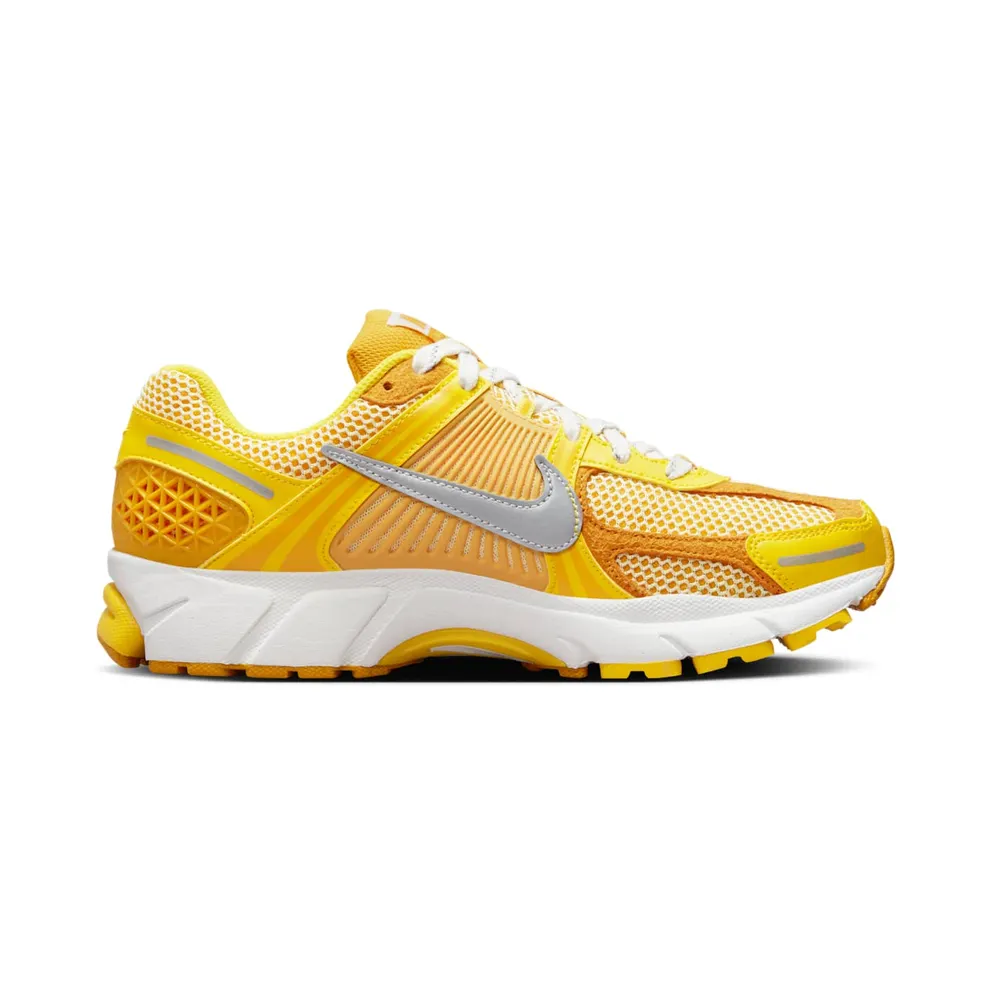 Nike Zoom Vomero 5 Premium (yellow strike / metallic silver) – FJ4453-765