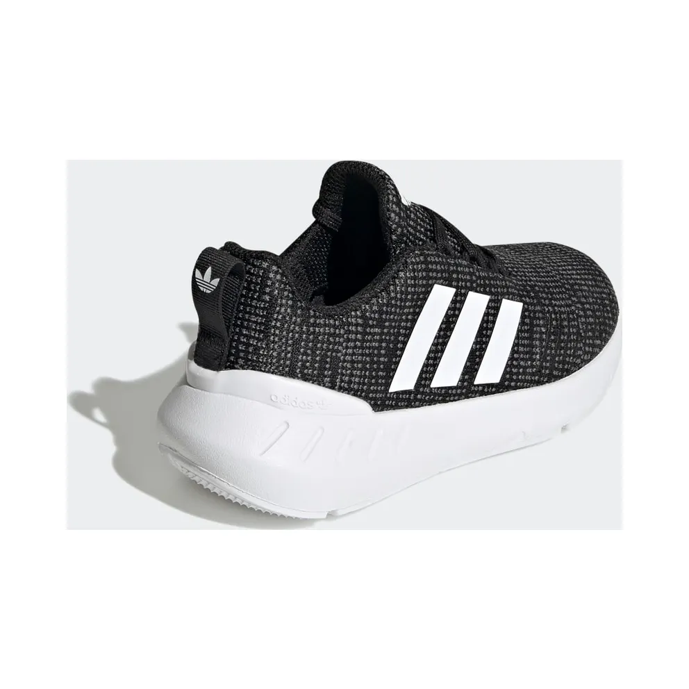 Adidas Swift Run 22 Core Black / Cloud White / Grey Five (GW8180)