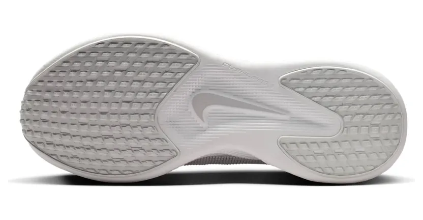 nike-ava IQ7633-100
