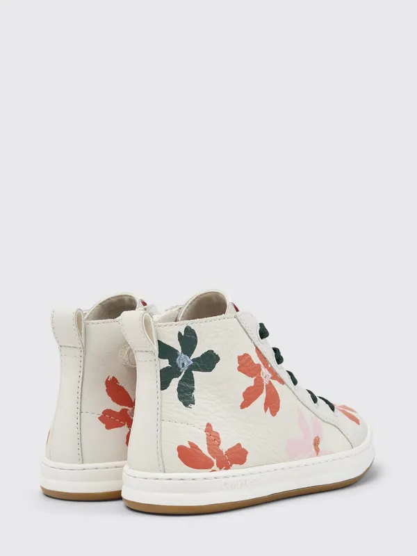 Camper White (K900261-012TWINS0)