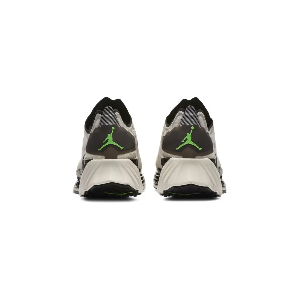 Jordan Zoom Trunner Ultimate Light Orewood Brown Light Orewood Brown/Black-Rage Green (CJ1495-101)