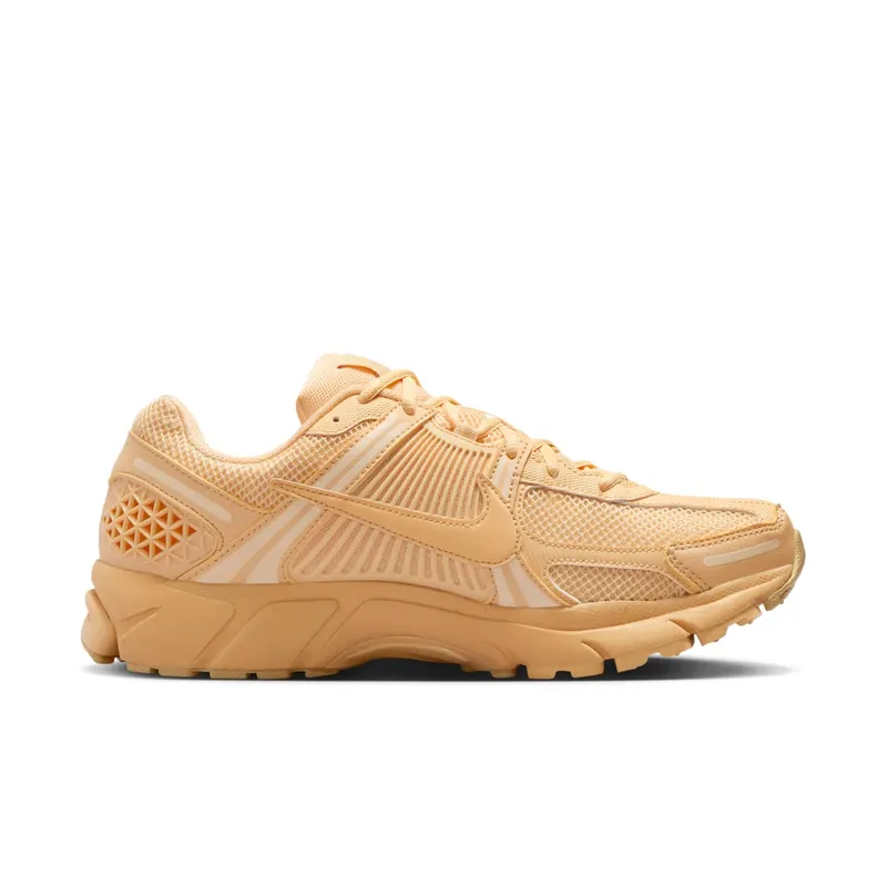 Nike Zoom Vomero 5 “Celestial Gold” (HF5493-200)