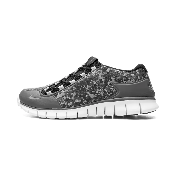 Nike Footscape Free “Black/White” (487785-011)
