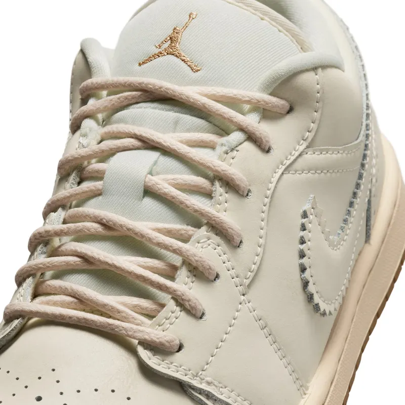 Air Jordan 1 Chalk/Metallic Gold/Pearl White/Chalk (IO0759-100)
