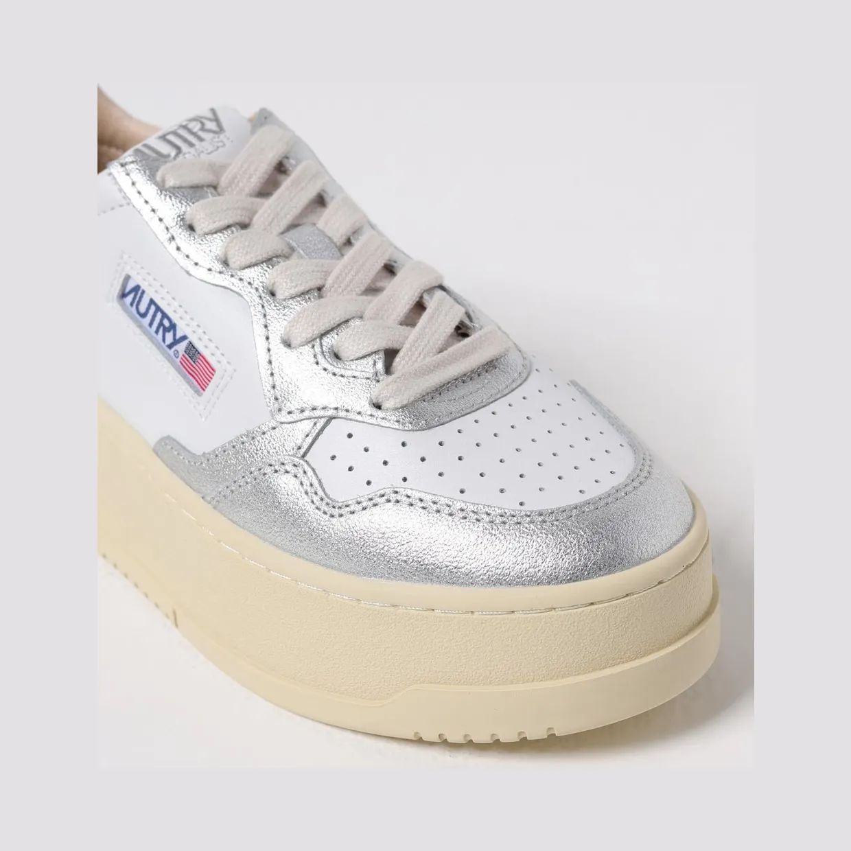 Autry Sneakers Silver (PTLWWB18) (3)