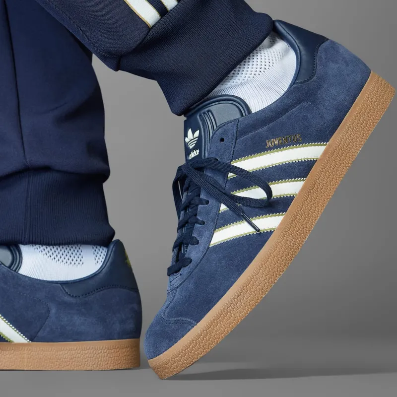 Adidas Gazelle “Juventus” (JS3044)