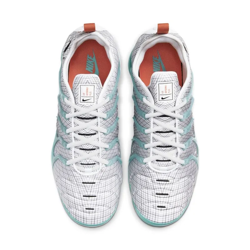 Nike Air VaporMax Plus Aurora Cosmic Clay White/Aurora-Cosmic Clay-Black (924453-107)