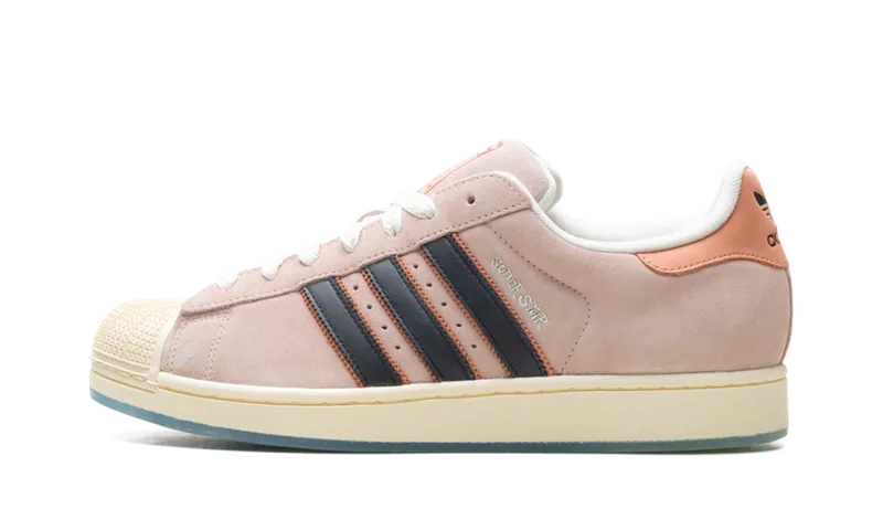 Adidas Superstar “Patrick Star”: een knipoog, geen kostuum