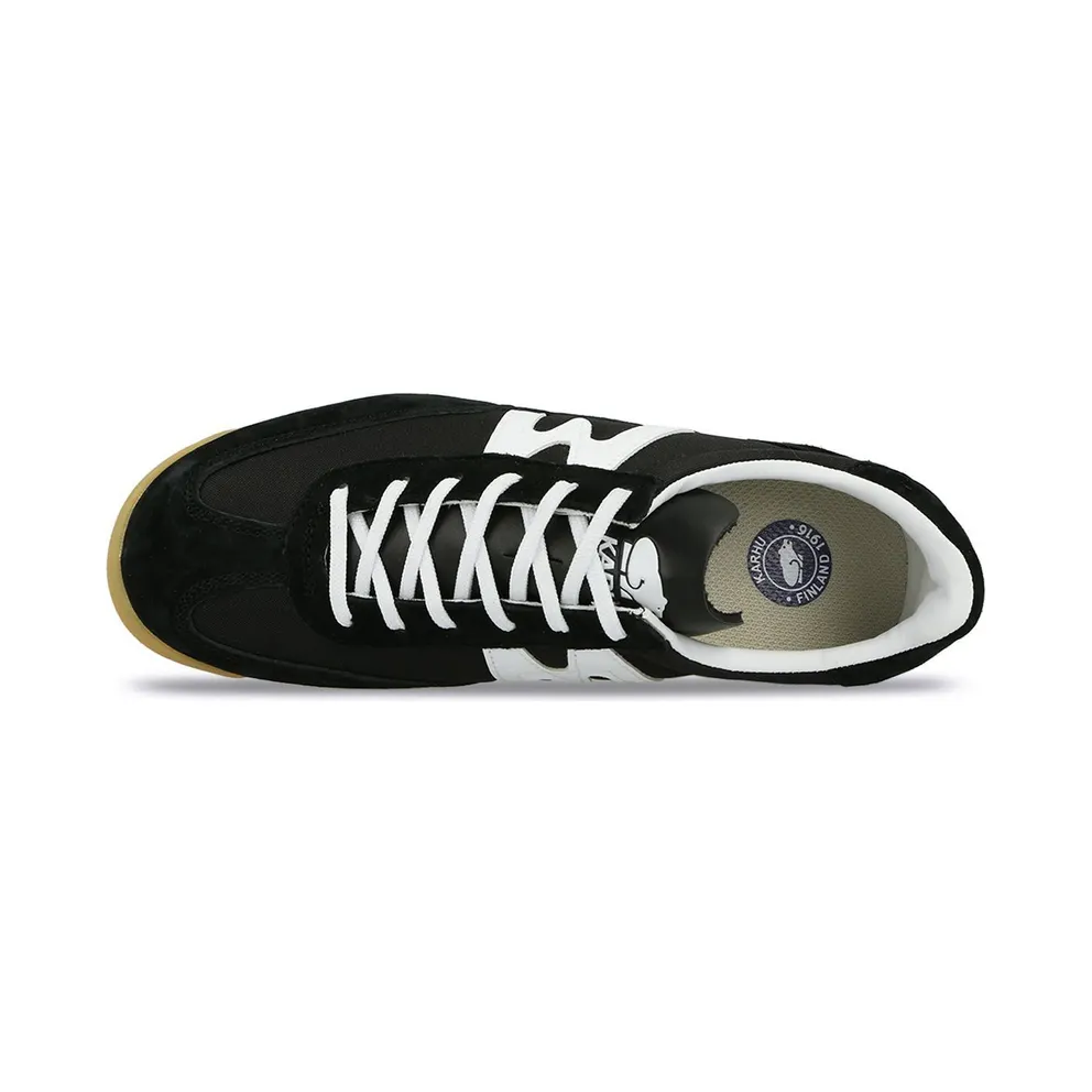 Karhu Mestari – “Black White” (F805003)