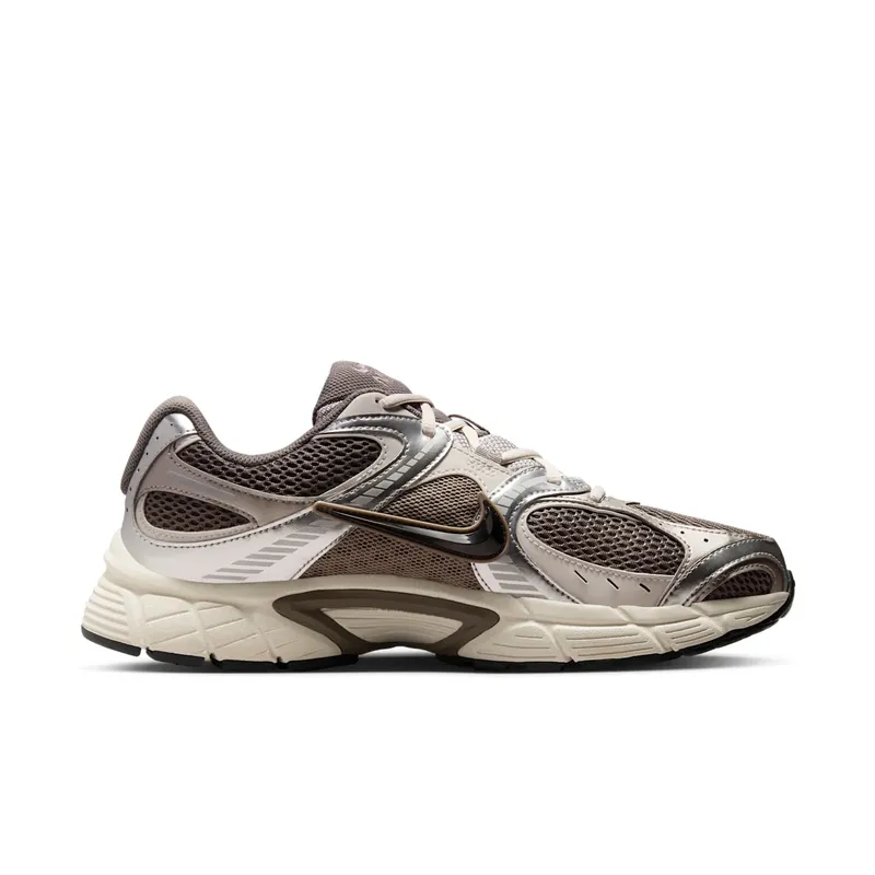 Nike V5 RNR “Cave Stone / Black” (HJ5228-200)