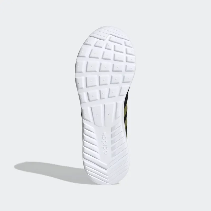 Adidas QT Racer 2.0 Core Black / Gold Metallic / Cloud White (H05800)