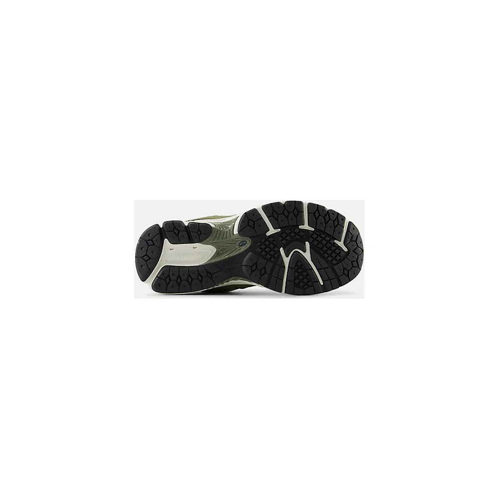 New Balance 2002R Dark Olivine (GC2002CA)