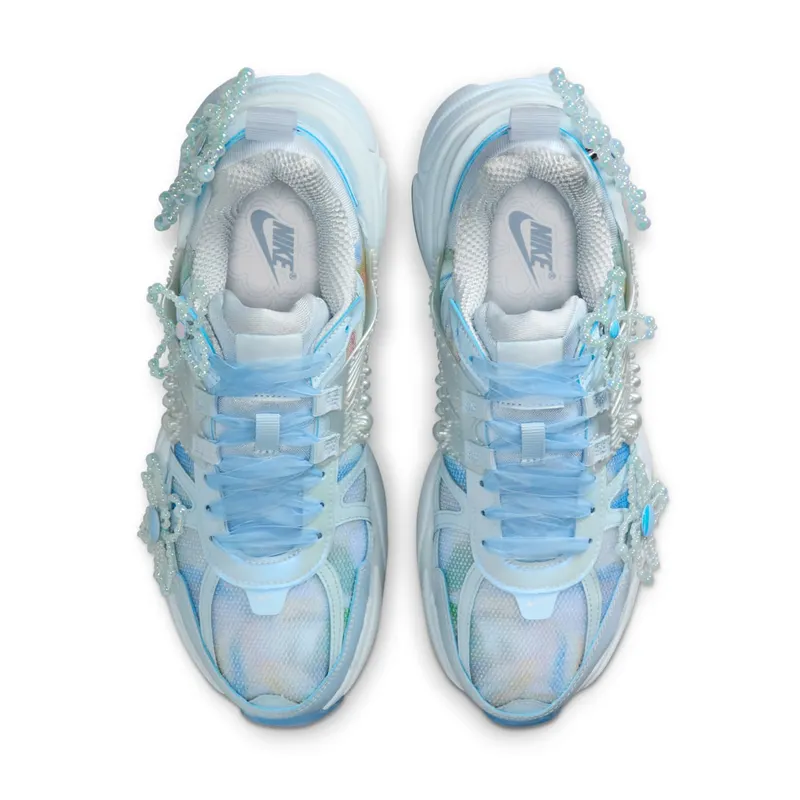 Nike V2K Run “Susan Fang” (IB7426-400)