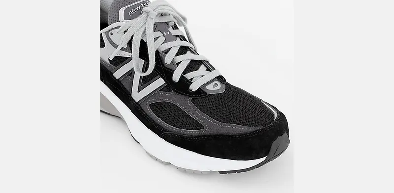 New Balance 990v6 “Black/Silver” (W990BK6)