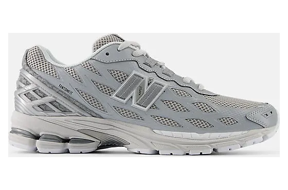 New Balance 1906W “Silver Metallic” (U1906WFE)