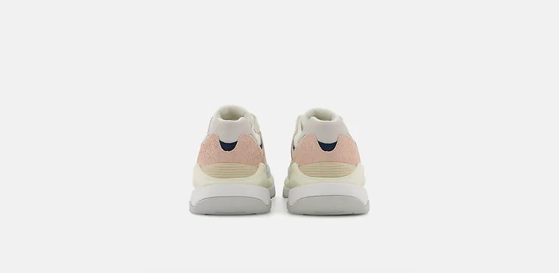 New Balance New Balance White/Pink (M5740RSA)