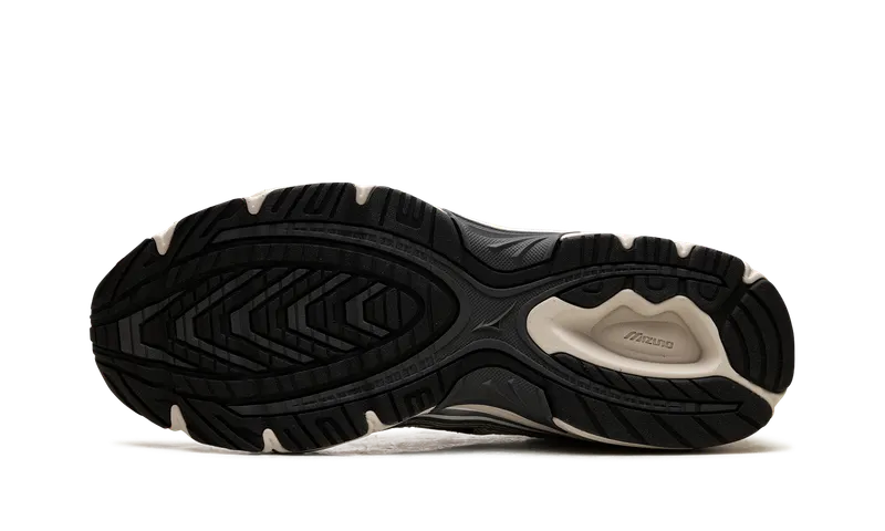 Mizuno MXR OG “Snow White Magnet Silver” (D1GA245101)