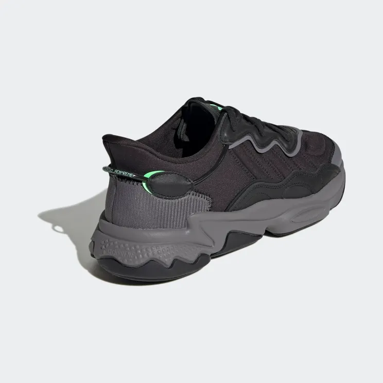 adidas-ozweego HR1168