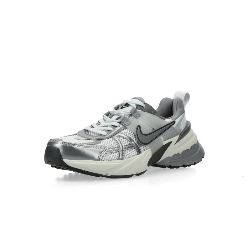 Nike V2K Run (pure platinum / mtlc cool grey / wolf grey) – FD0736-003