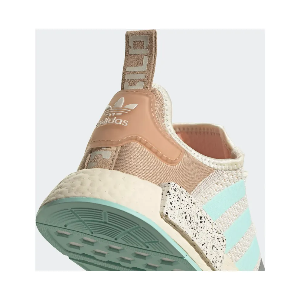 adidas NMD R1 Star Wars The Mandalorian The Child (W) Cream White/Pale Nude/Clear Mint (GZ2758)