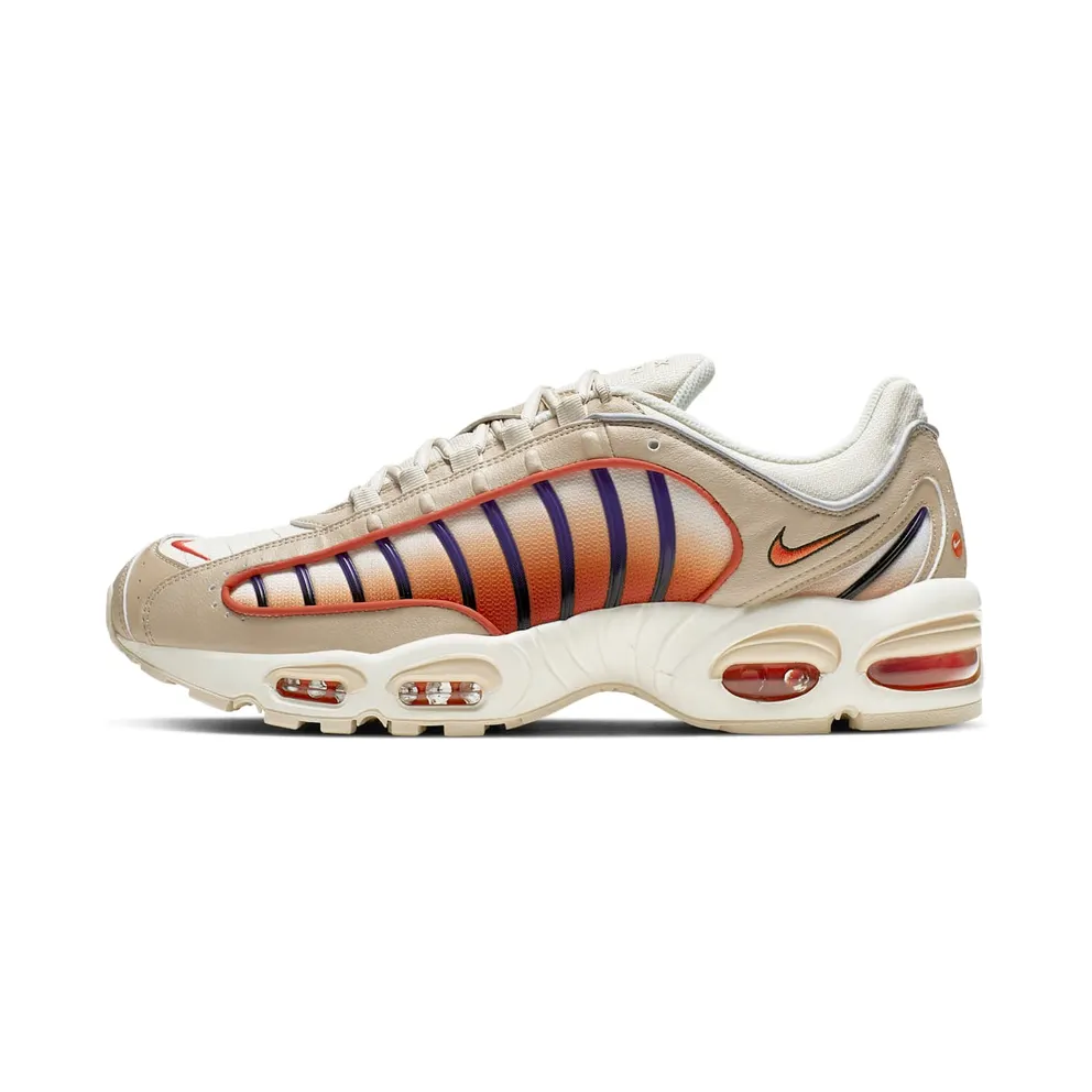 Nike Air Max Tailwind 4 Desert Ore Desert Ore/Team Orange-Campfire Orange-Court Purple-Light Cream-Sail (AQ2567-200)