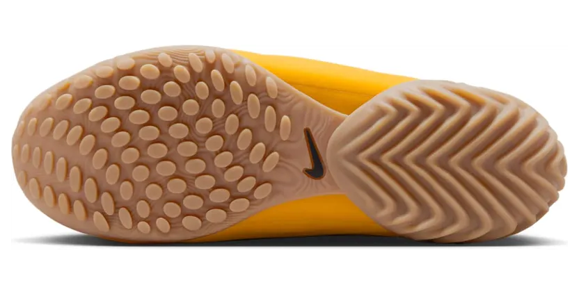 nike-ultra FZ5778-701